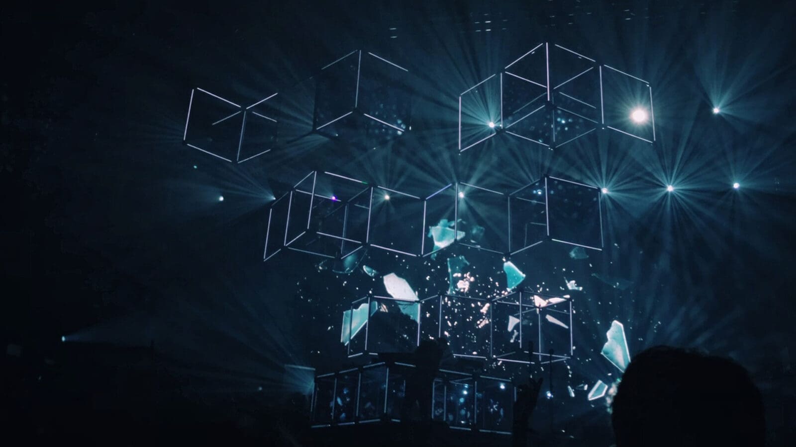 cubes created by lines and light effects create a ambiance resembling the technology world